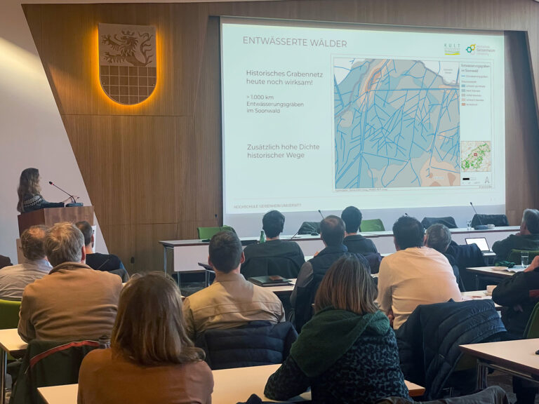 Foto der Kick-Off-Veranstaltung: Projektvortrag Schwammregion